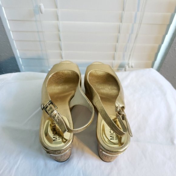 NWOT!! Gold Michael Kors Wedge Sandals - Picture 10 of 12